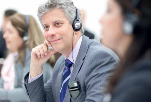 同聲傳譯員會(huì)被機(jī)器翻譯代替嗎?同聲傳譯設(shè)備租賃市場(chǎng)會(huì)消失嘛?